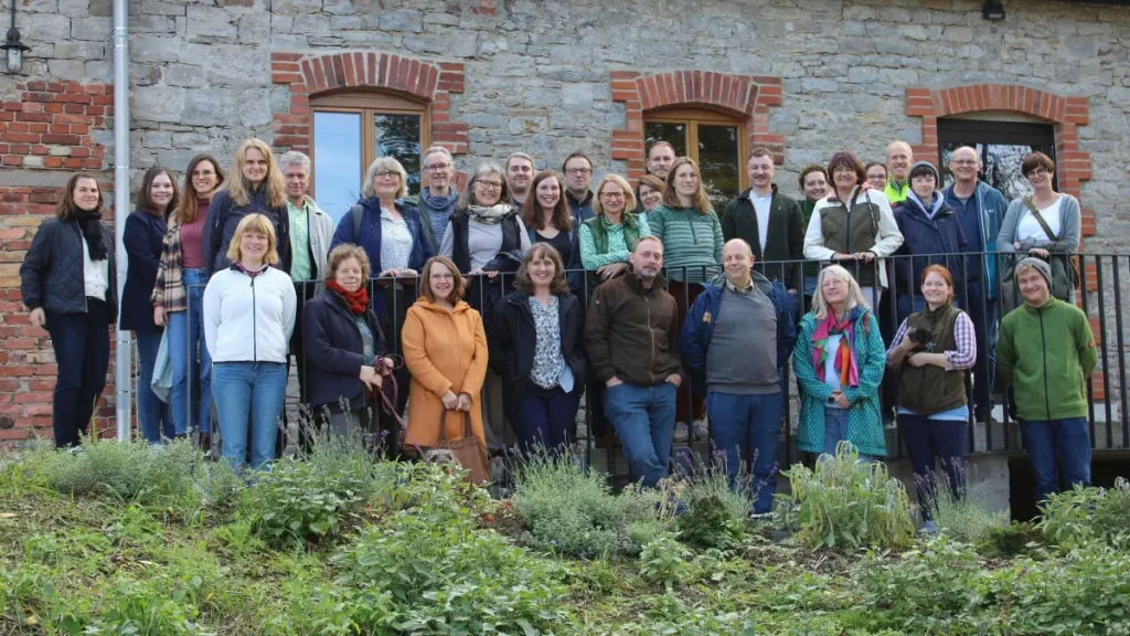 Foto: Bernhard Bucklisch: Das Forum Umweltbildung Unterfranken zu Gast bei der Umweltstation Kitzinger Land in Marktsteft